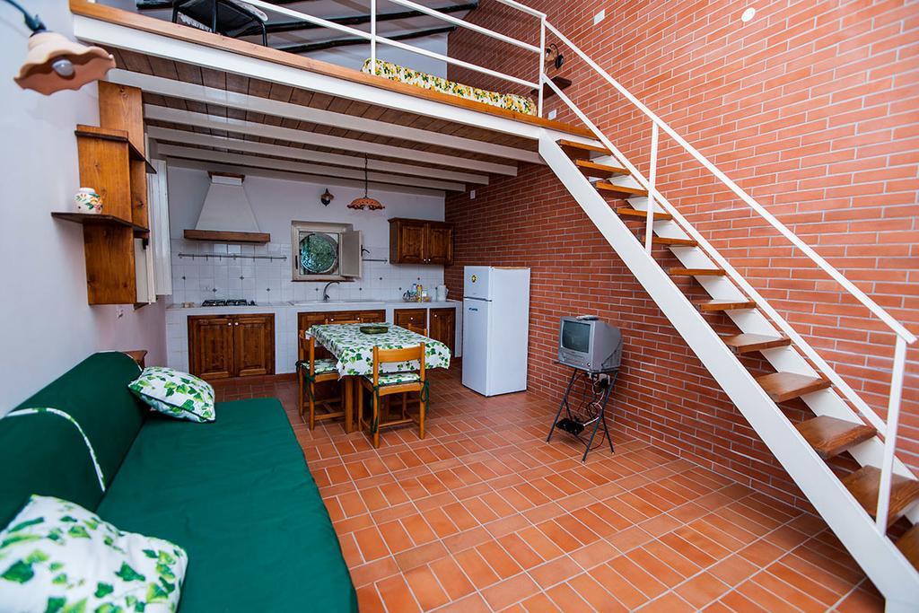 Casa Vacanze Etna Piedimonte Etneo Ruang foto
